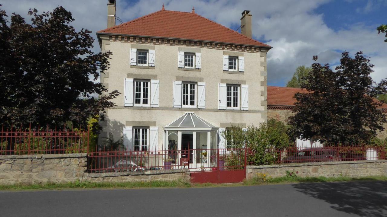 Bed and Breakfast Relais des Chaux à Saint-Jean-des-Ollières Extérieur photo
